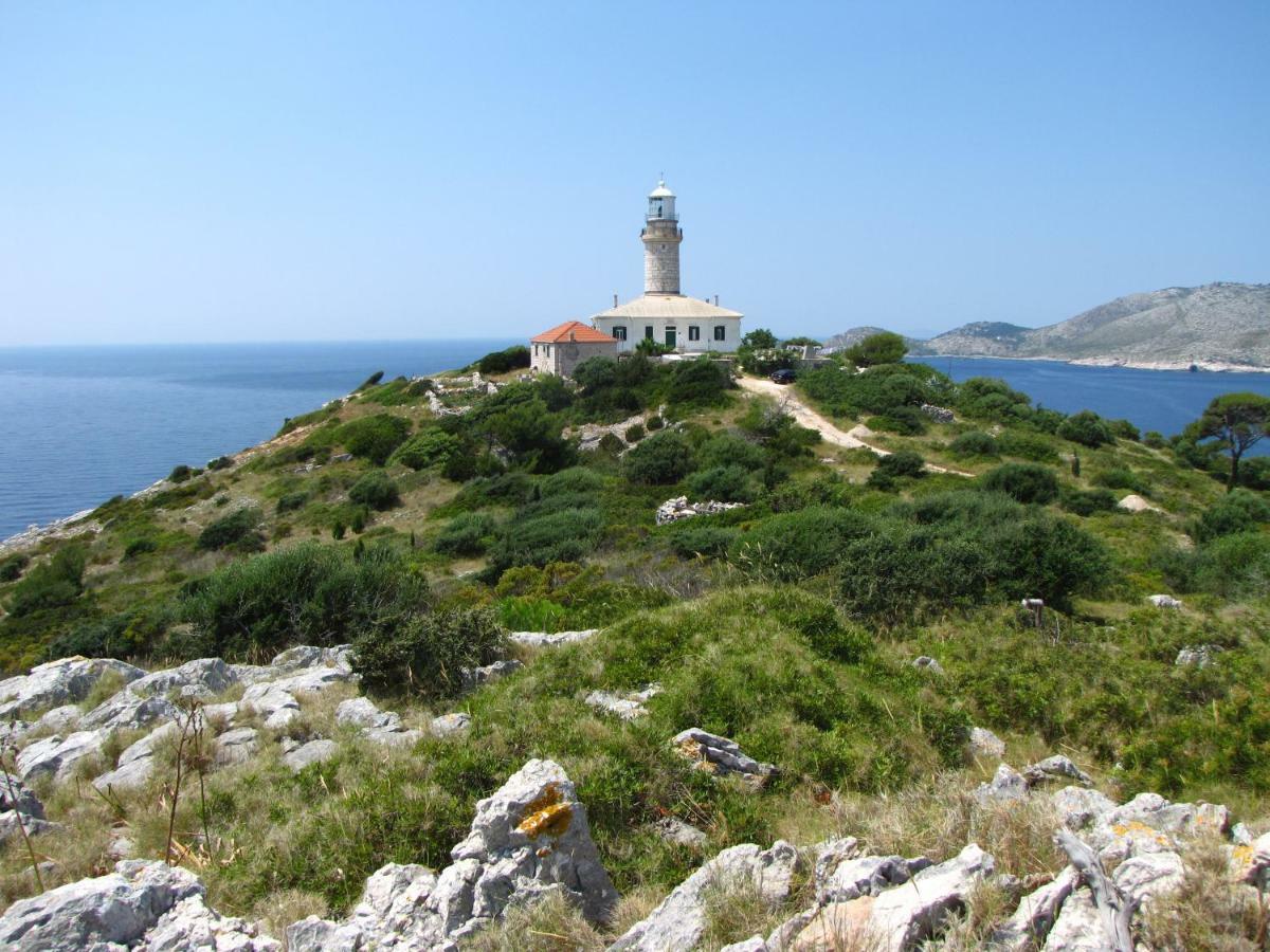Apartments Luza Lastovo エクステリア 写真