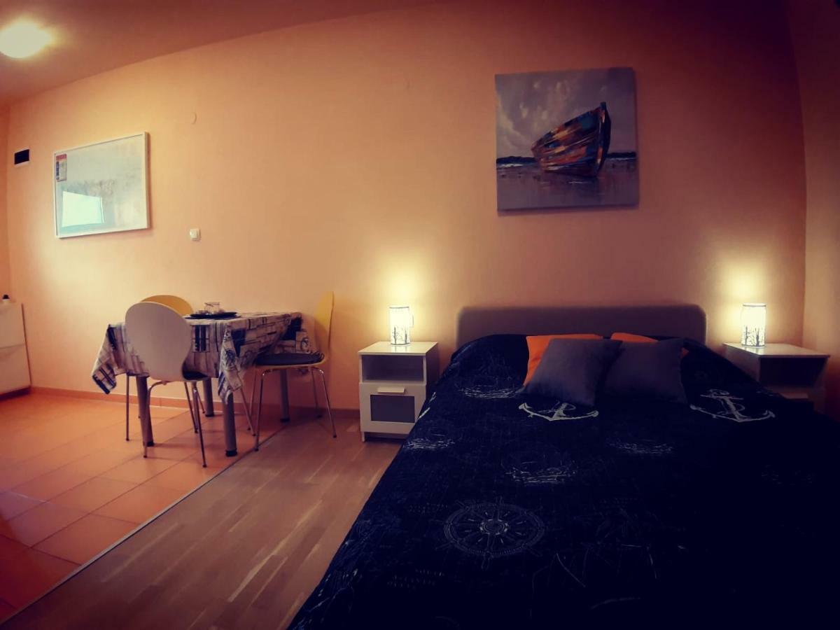 Apartments Luza Lastovo エクステリア 写真