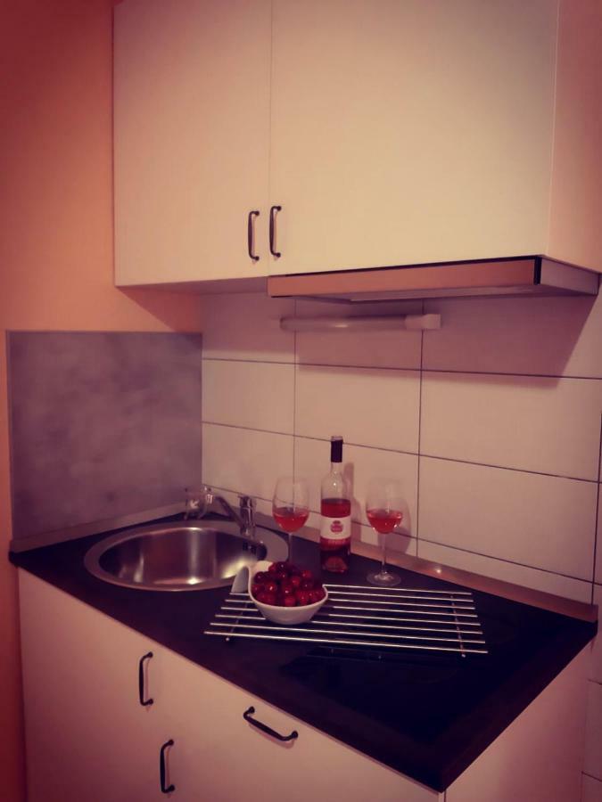 Apartments Luza Lastovo エクステリア 写真